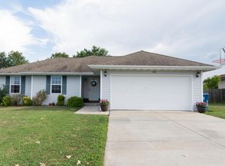 268 Maplewood Dr, Highlandville, MO 65669