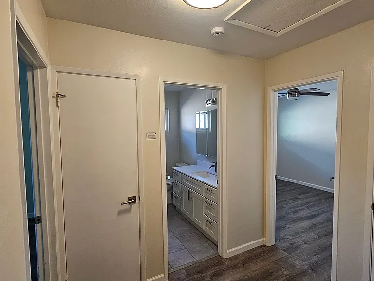 3381 Monroe St — Photo 13