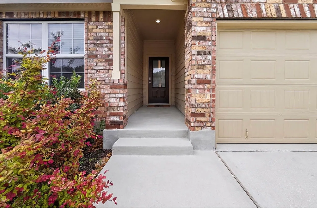 3 bed, 1442 sqft, $1,900 — Photo 4