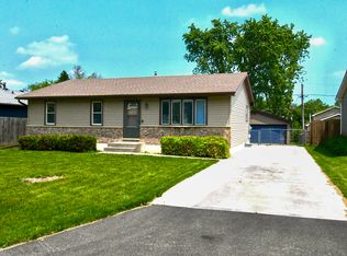 38103 N Cornell Rd, Beach Park, IL 60087