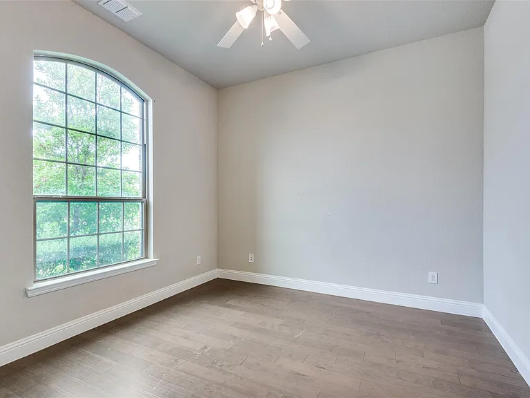 5136 Shallow Pond Dr — Photo 8