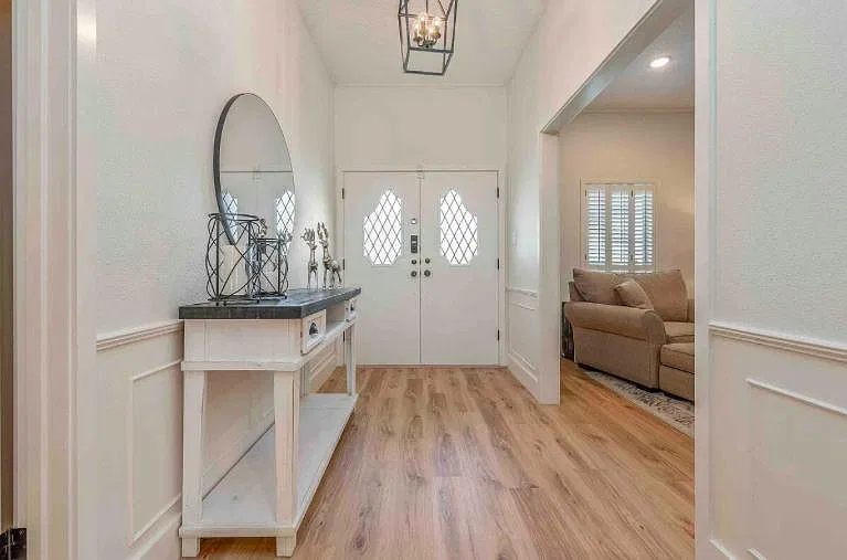4 bed, 3.5 bath, 2463 sqft, $3,400 — Photo 3