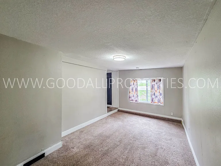 5000 SW 8th St — Photo 10
