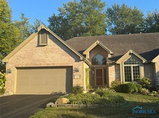 8553 Stone Oak Dr, Holland, OH