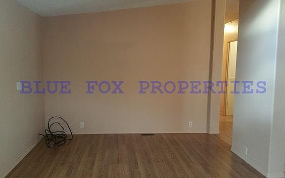 3rd image of 3296 S Richardson Dr