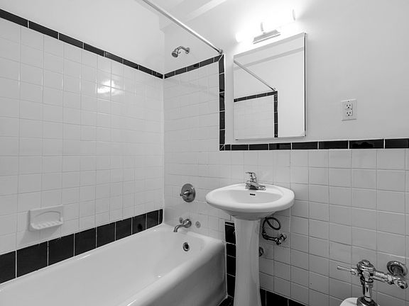 5th image of 310 E 44th St APT 1103