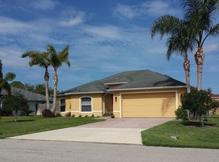467 Veronica Ave NE, Palm Bay, FL 32907