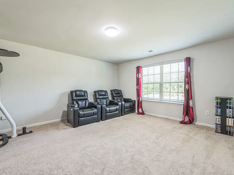1012 Leland Dr — Photo 36