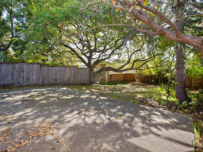 1372 Tomlee Dr — Photo 20