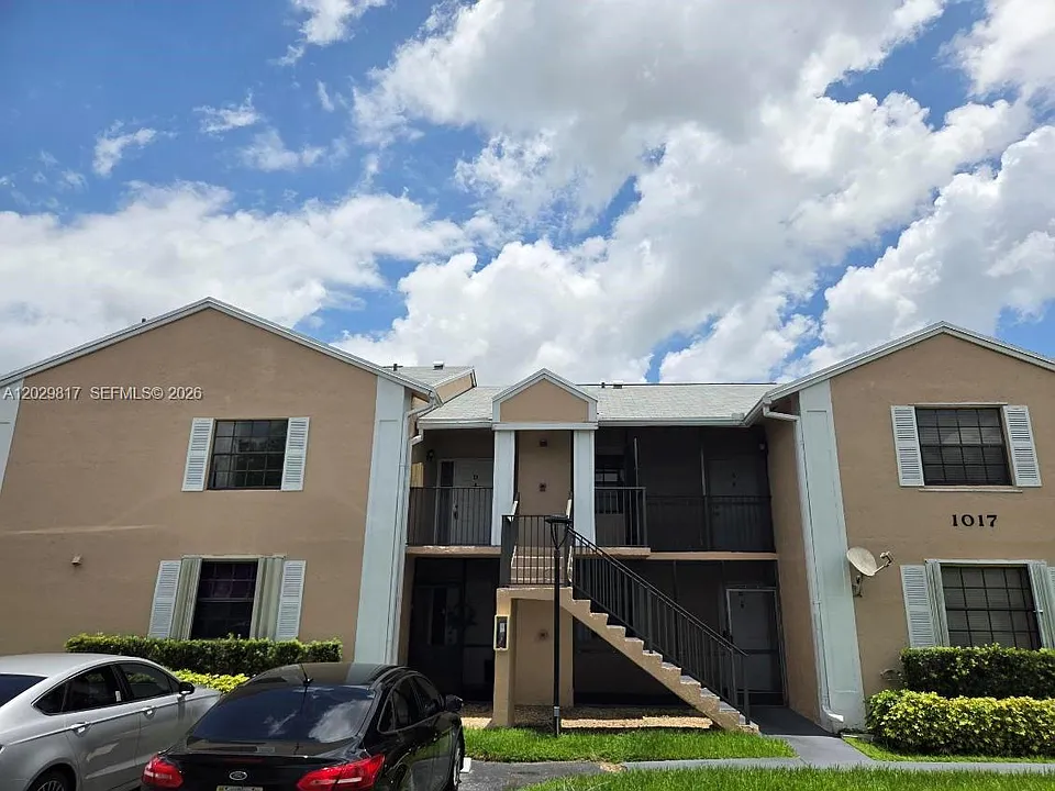 1017 Washington Cir #1017D