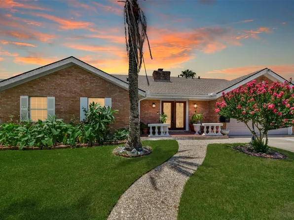 2417 Gerol Dr, Galveston, TX 77551