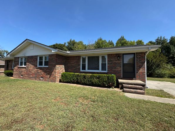 586 Hutchens Rd #A