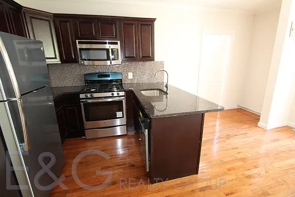 Rented by E and G Realty Group | media 9