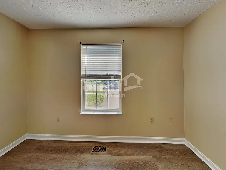 10296 Manassas Dr — Photo 10