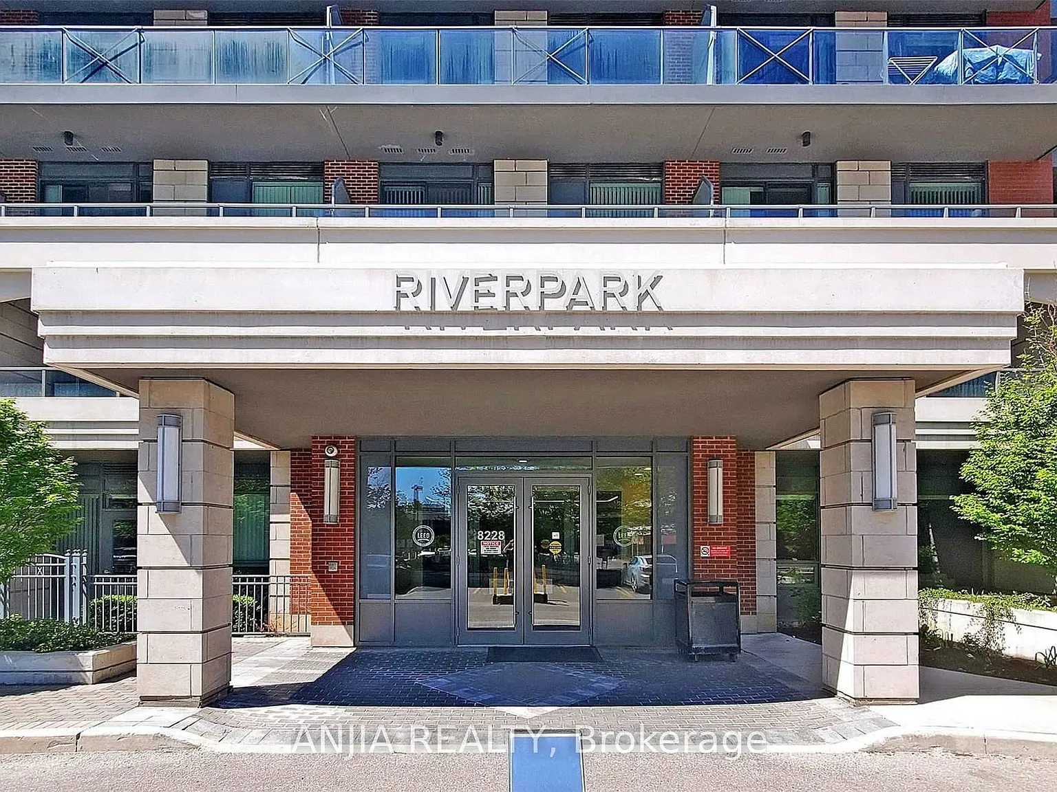 2 bed, $2,400 — Photo 2