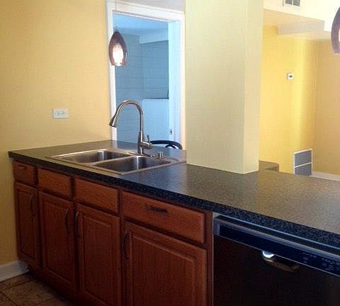2nd image of 4021 N Hamlin Ave #2