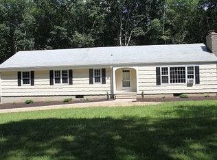 71 Maple Vale Dr, Woodbridge, CT 06525