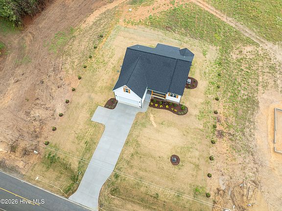 3rd image of 2321 Peachtree Hills Road