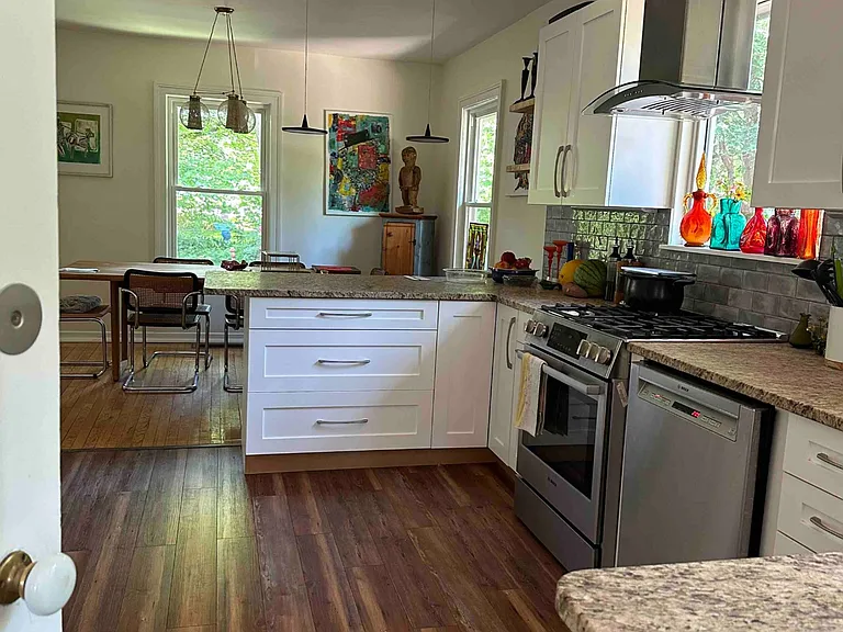 262 Maple Hill Rd — Photo 2