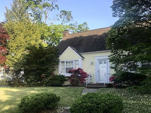 2nd image of 2-12 Morlot Ave