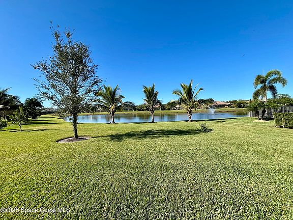 5th image of 475 Stoney Brook Farm Ct