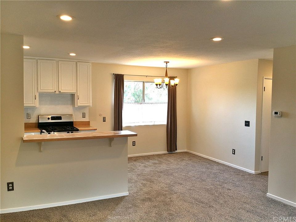 1st image of 1040A Cabrillo Park Dr APT A