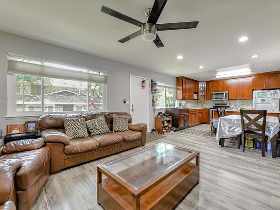 5th image of 878 Gilchrist Walkway APT 1