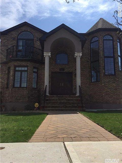 2nd image of 219 Spring Street