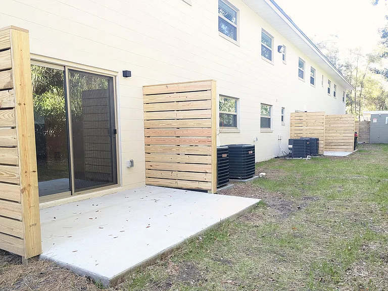 San Marco Square Apartments — Photo 9