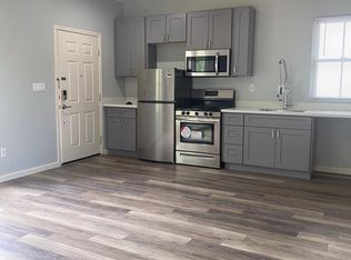 1129 Promenade St #A, Hercules, CA 94547