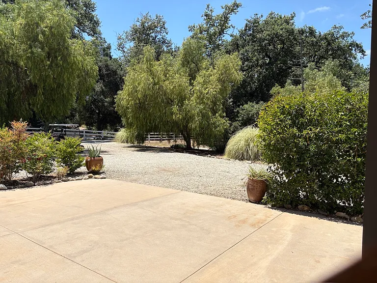 340A Longhorn Ln — Photo 4