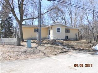 825 Superior St, Portage, WI 53901