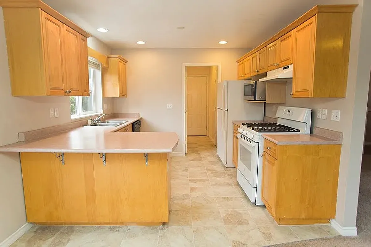 Building Photo - 4210 Archer Dr