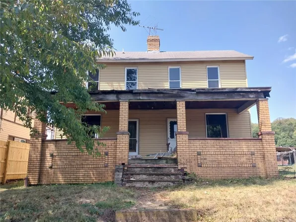 211 2nd Ave, Elco, PA 15434