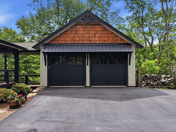 3rd image of 2276 Breedlove Road