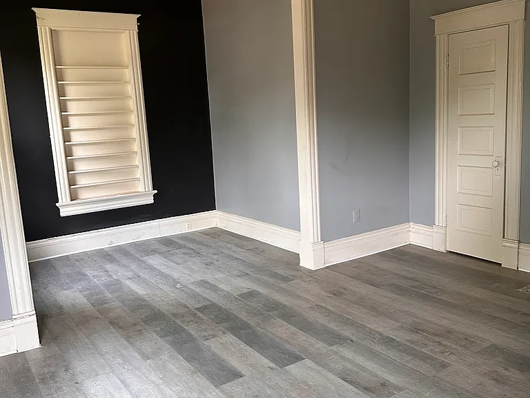 411 N Maple St — Photo 14