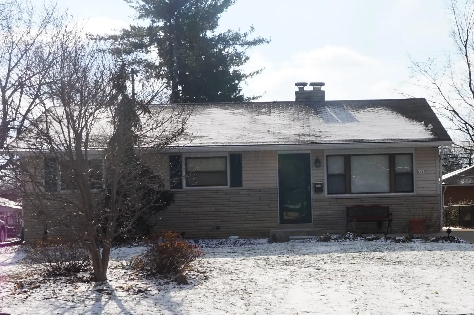 4227 E Mound St photo 1