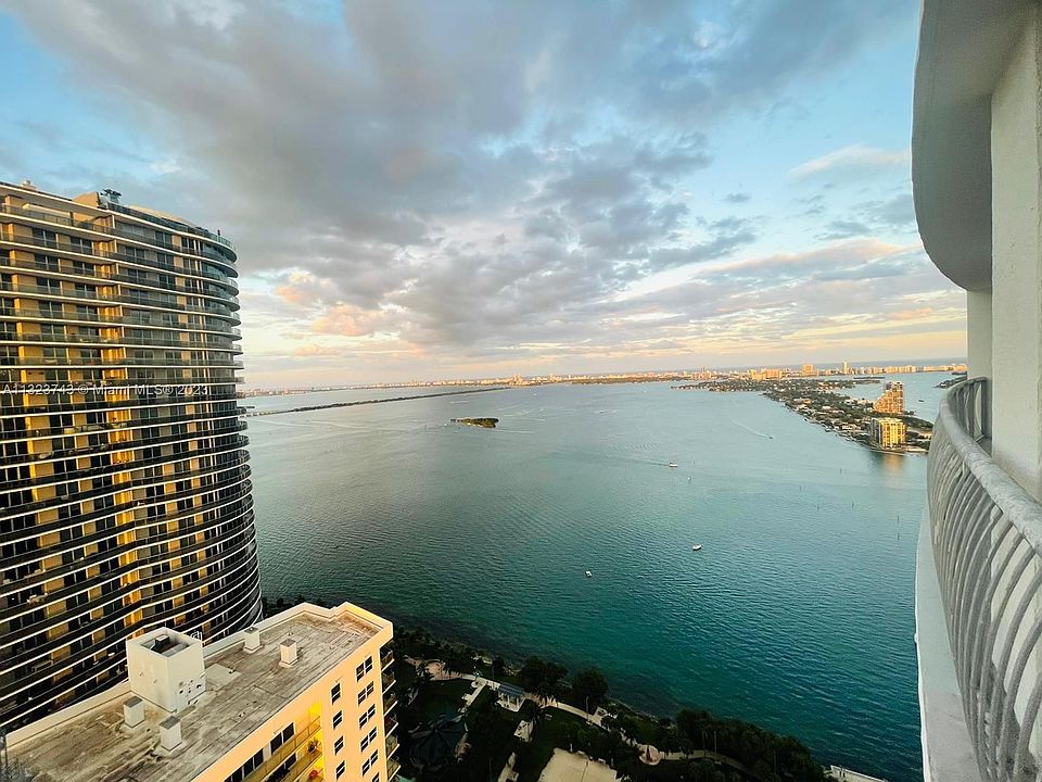 1st image of 1750 N Bayshore Dr APT 4805