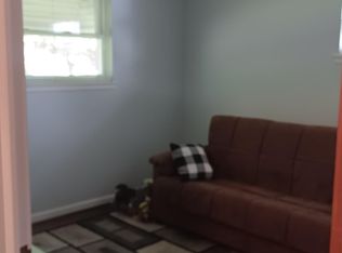 1079 Chippewa Rd, Mount Clemens, MI 48043