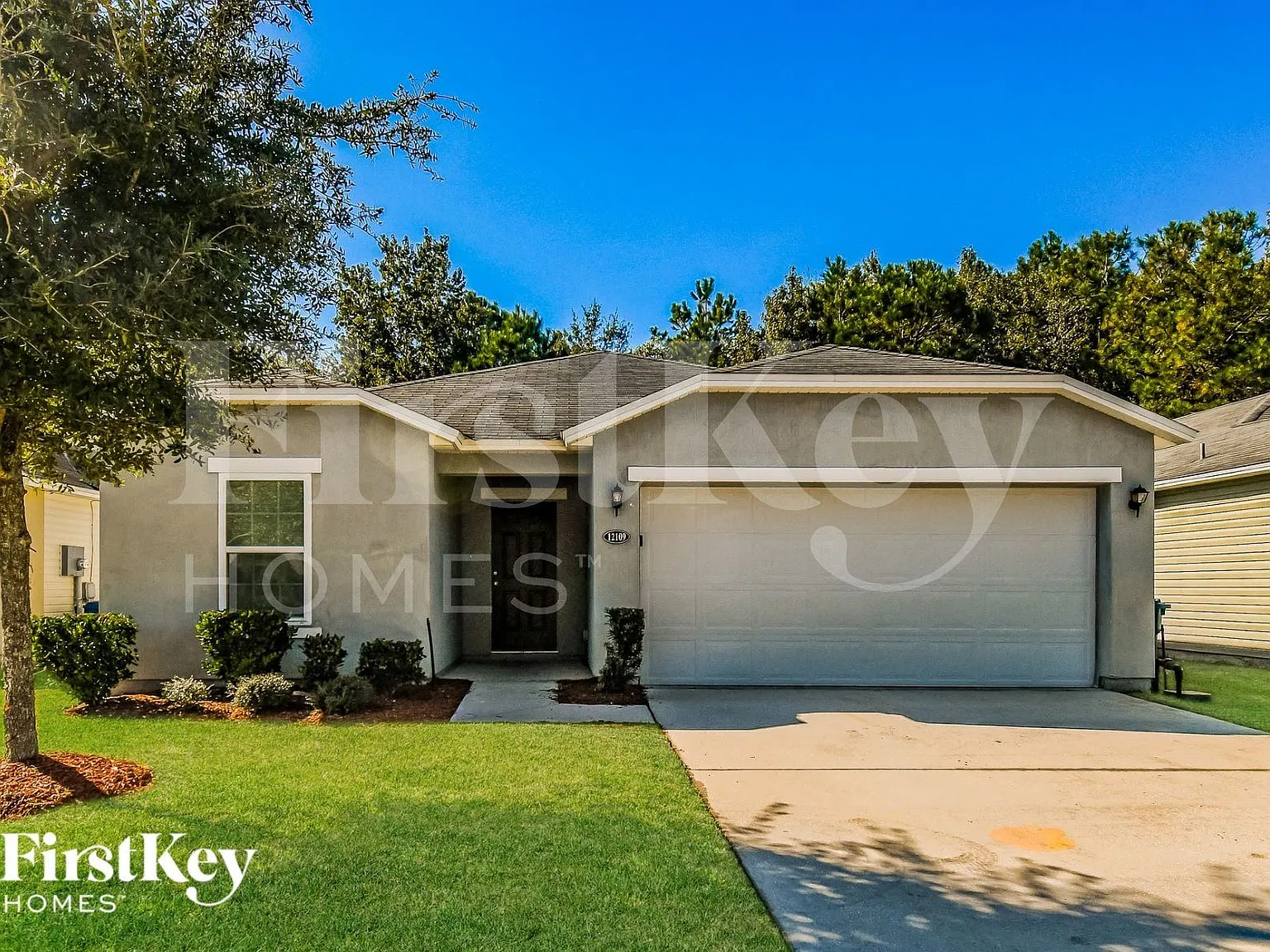 3 bed, 2.0 bath, 1638 sqft, $2,160 — Photo 2