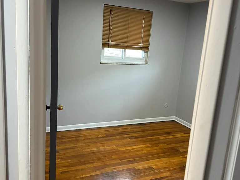 905 N Meadows Ct #D — Photo 8