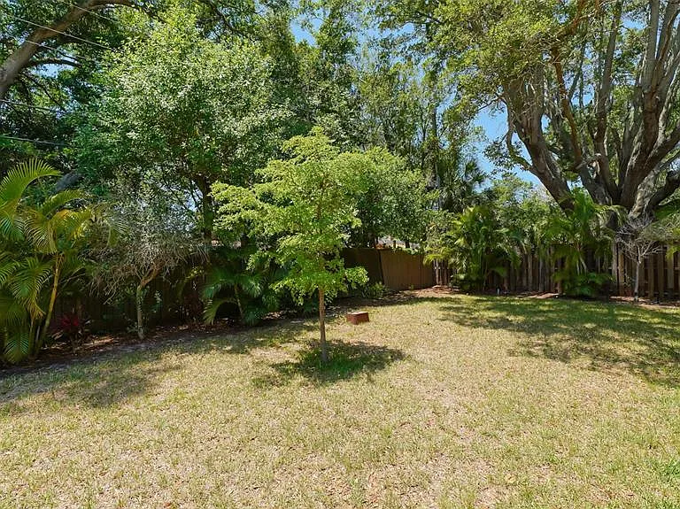 2520 Tami Sola St — Photo 50