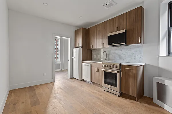 Rented by Monday Morning Management LLC | media 96