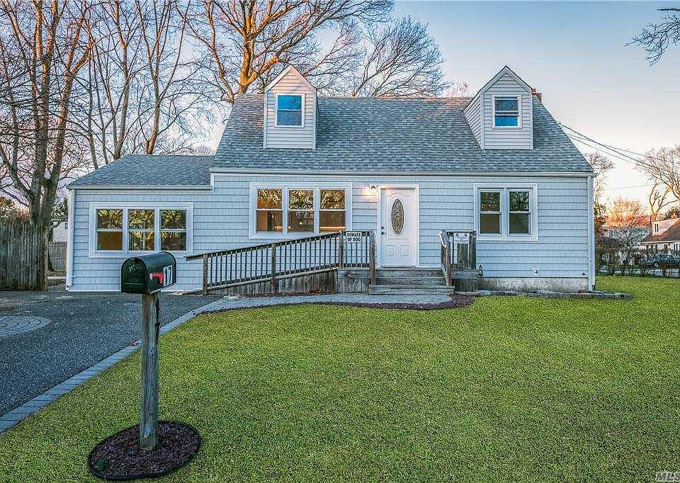 1st image of 17 Laura Dr