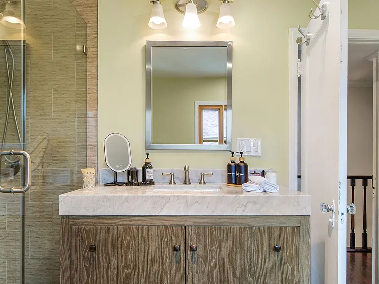 3852 W Mount Vernon Dr — Photo 3