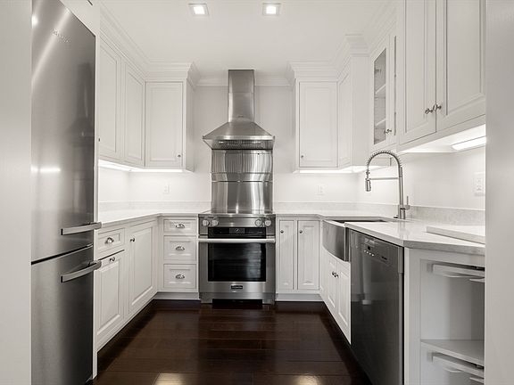 4th image of 357-359 Beacon St #4
