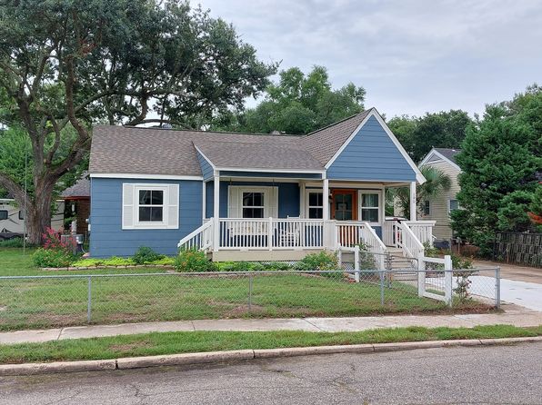 190 Saint Charles Ave