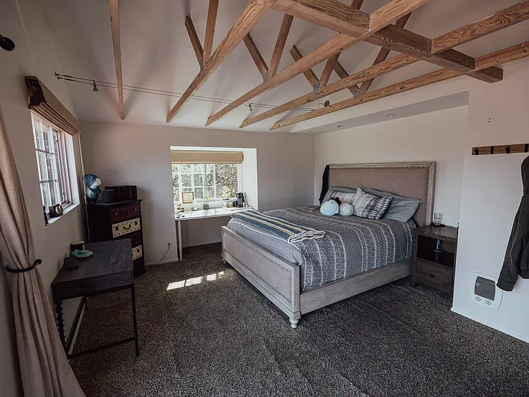Oak Haven Ln — Photo 31