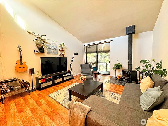 4th image of 6260 139th Ave NE #91