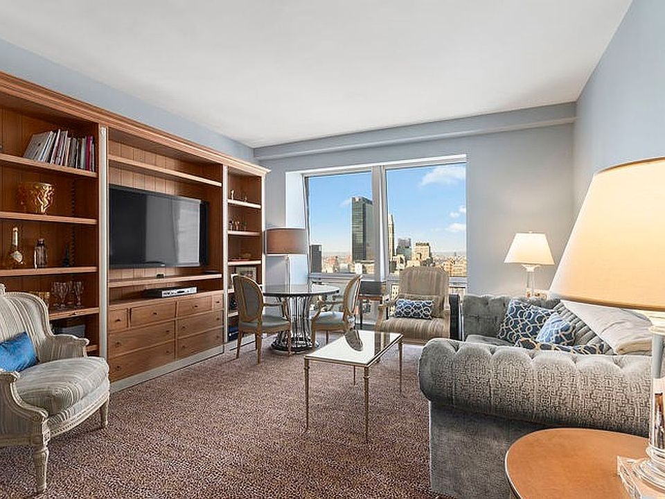 1st image of 400 5th Ave APT 35F